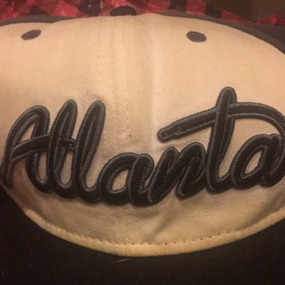 Atlanta baseball hat - Picture 2 of 9